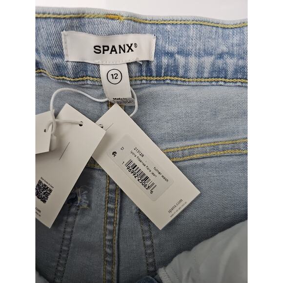 Spanx Women's Faded Light Blue jeans Size 12 5 Pockets - Picture 5 of 10